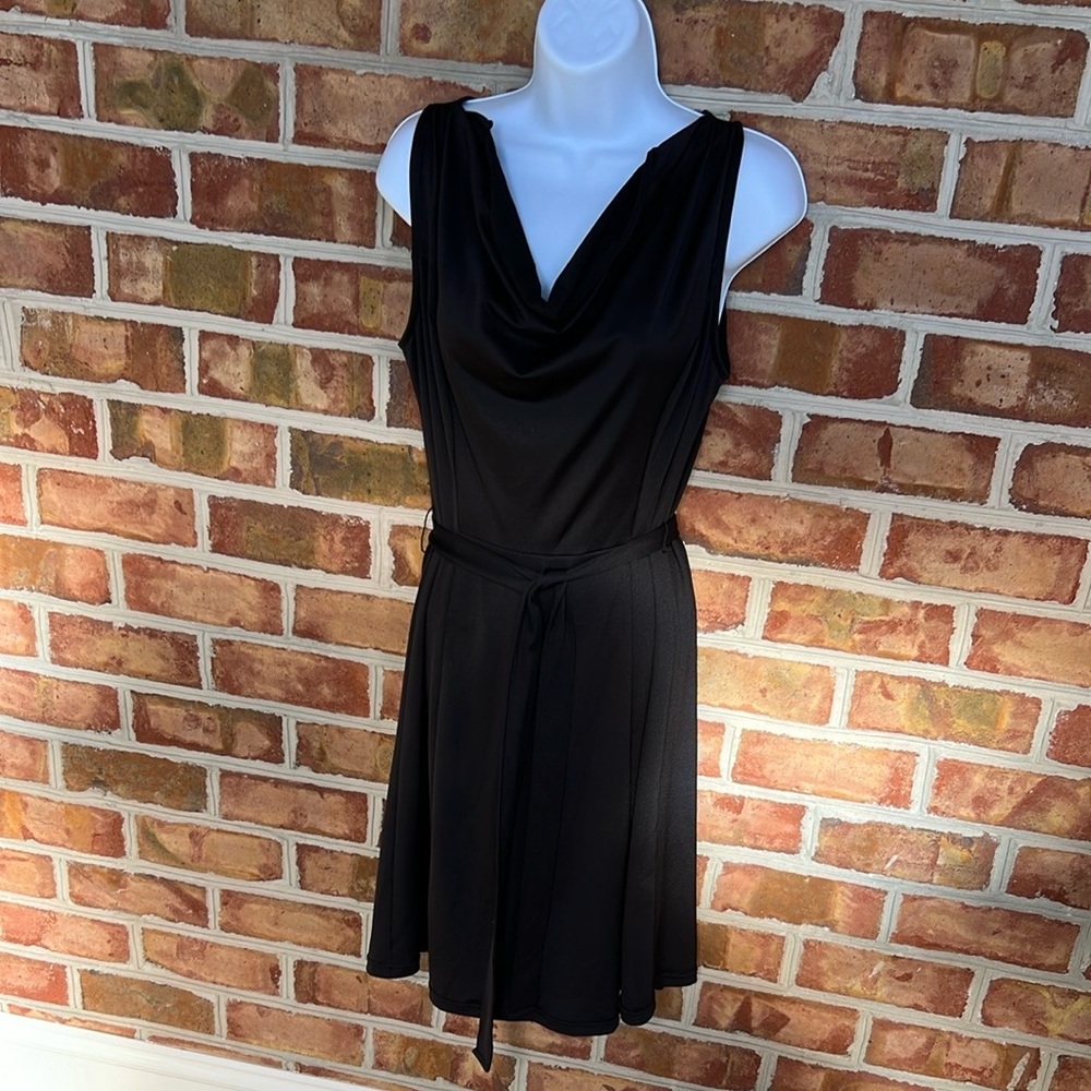 Elegant B Moss poly stretch with tie at waist sleeveless Black Dress. Small